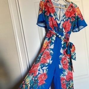 Flowing floral jumper!